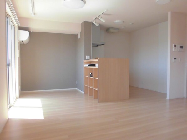 ジャルダン亀山の物件内観写真